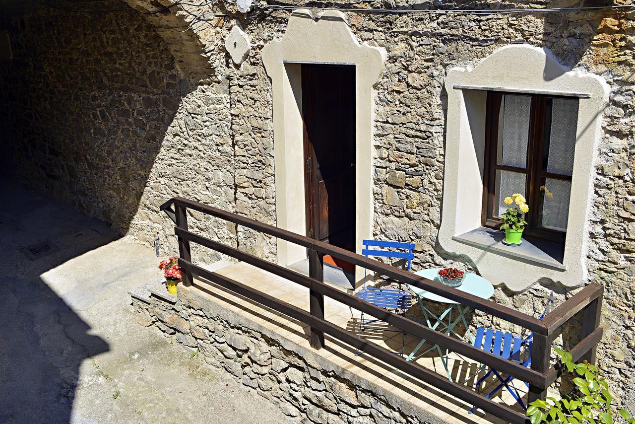 La Casa Dei Nonni Castelbianco Bed & Breakfast Colletta ภายนอก รูปภาพ